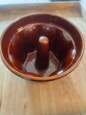 Williams Sonoma Brown Ceramic Monkey Bread Dish